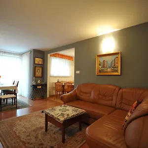 Tais Apartmán